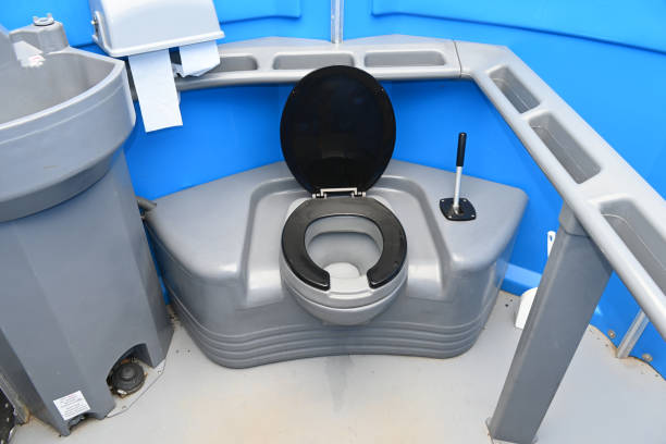 Portable Toilet Options We Offer in Rogersville, AL